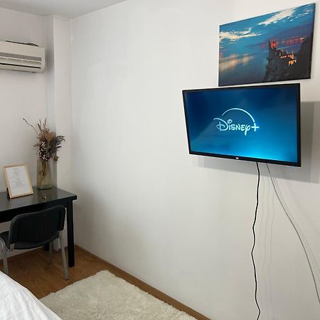 2 Rooms Apartment City Center Iasi Luaran gambar