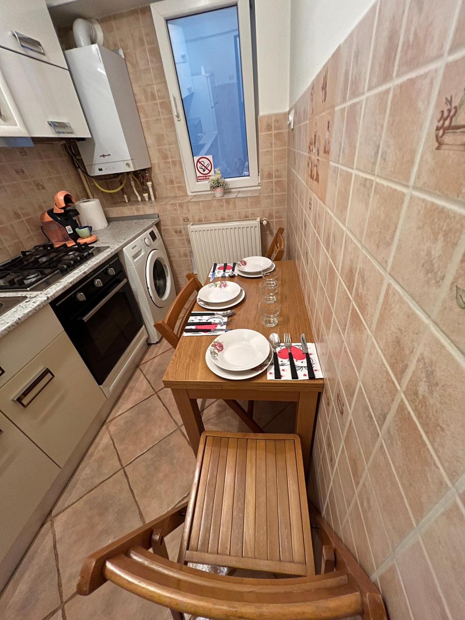 2 Rooms Apartment City Center Iasi Luaran gambar