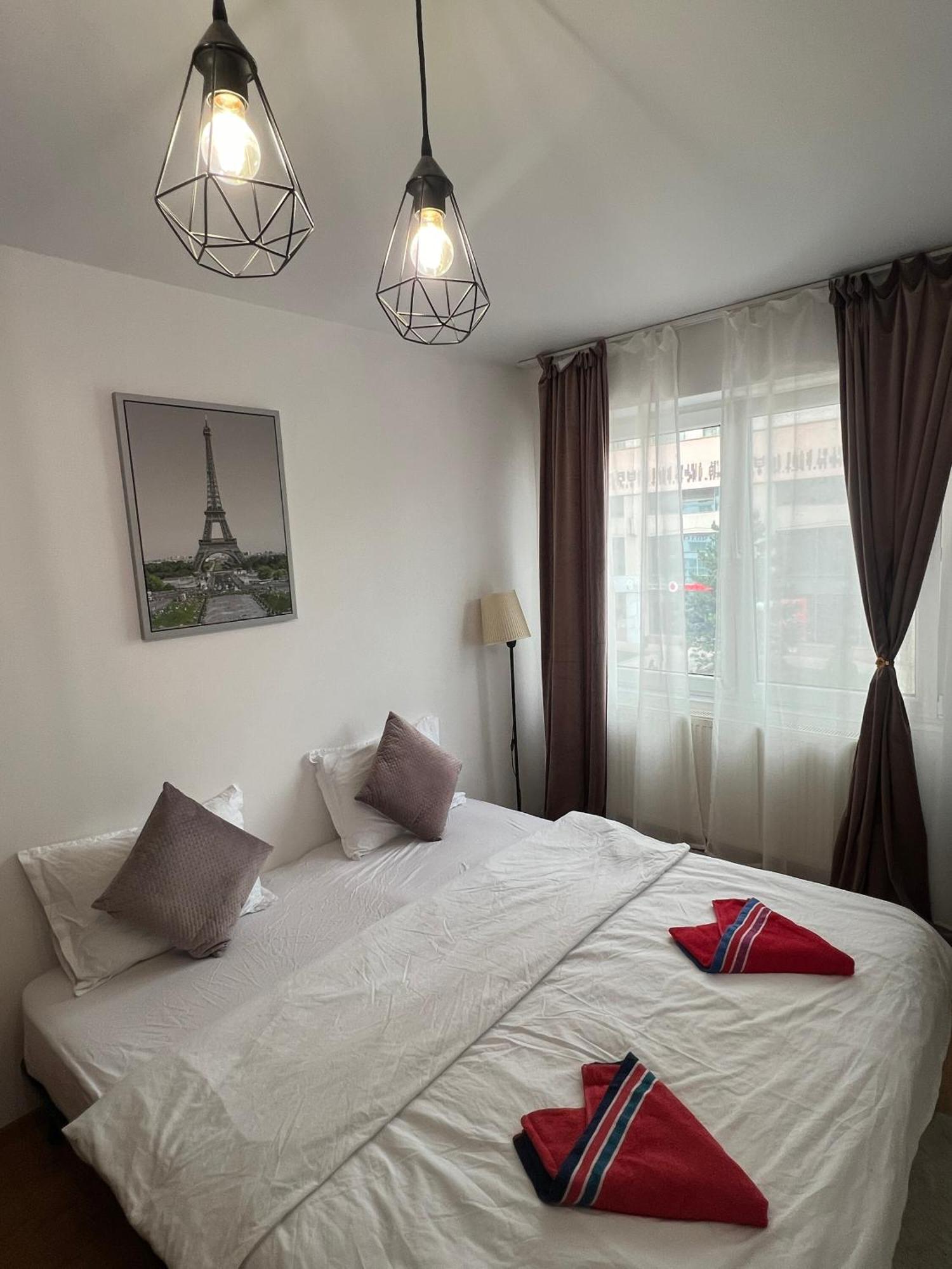 2 Rooms Apartment City Center Iasi Luaran gambar