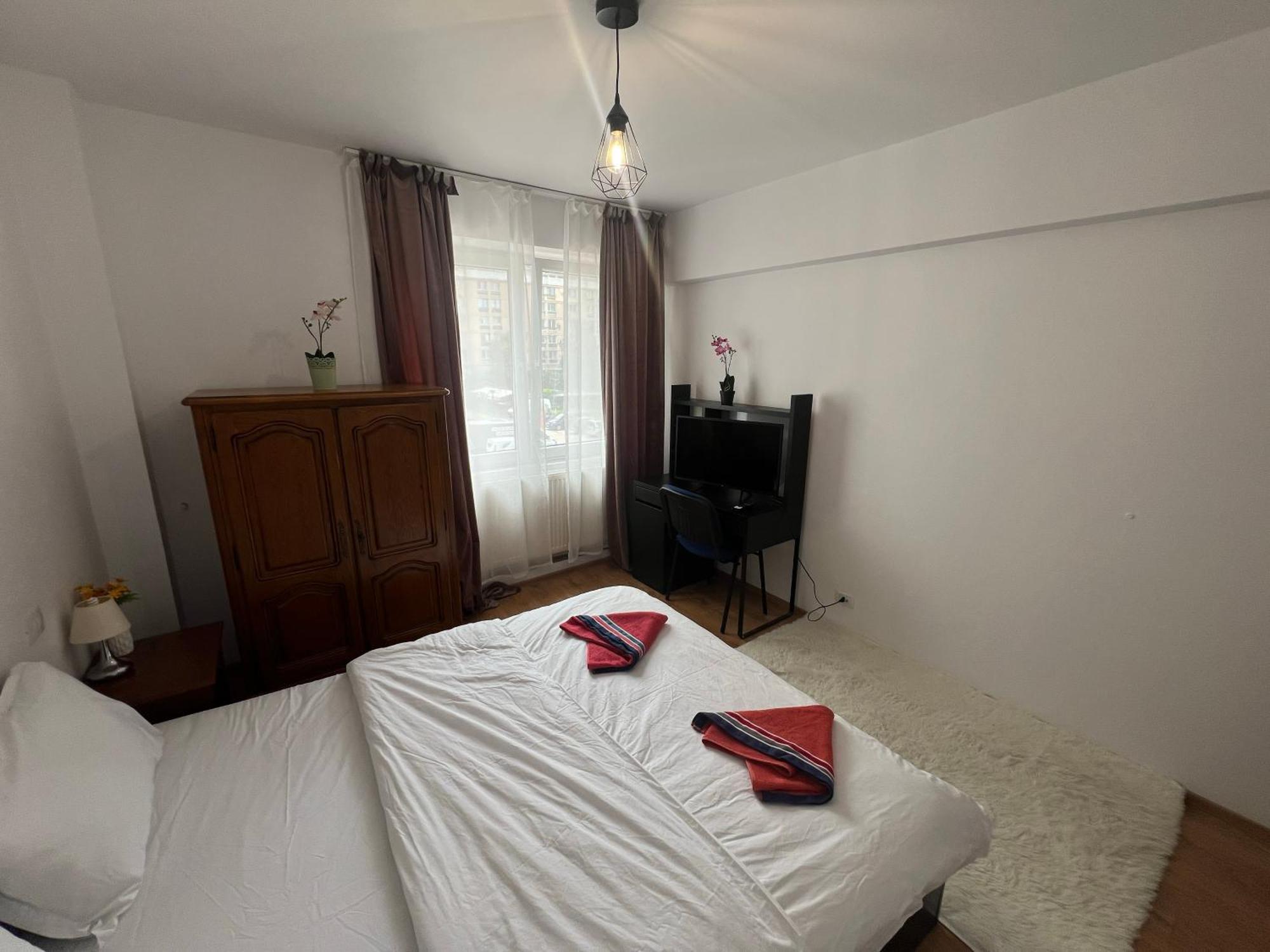 2 Rooms Apartment City Center Iasi Luaran gambar